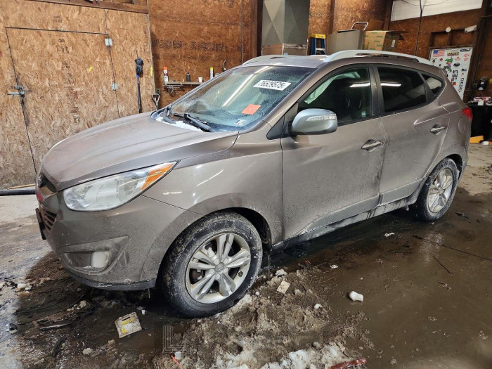 Hyundai Tucson 2013 VIN KM8JUCAC6DU725275