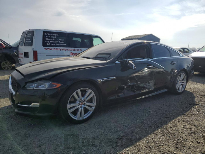 Jaguar Xj 2017 VIN SAJWA1C71H8W06895