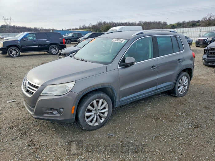 Volkswagen Tiguan 2013 VIN WVGBV7AX1BW552908