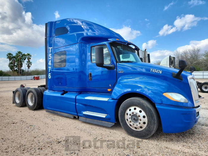International   2018 VIN 3HSDZAPR5JN345476