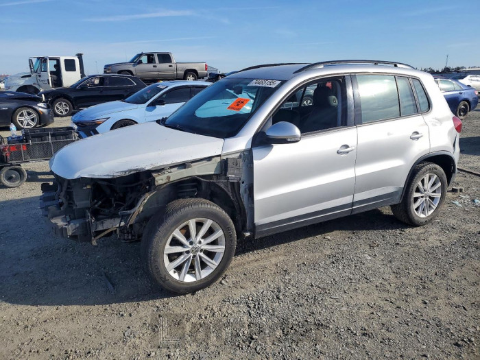 Volkswagen Tiguan 2017 VIN WVGAV7AX8HK036279