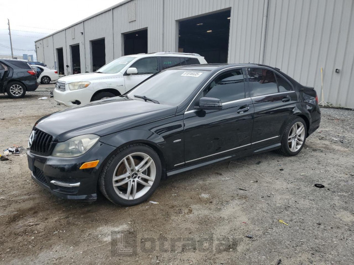 Mercedes-benz C class 2012 VIN WDDGF4HB0CR221582