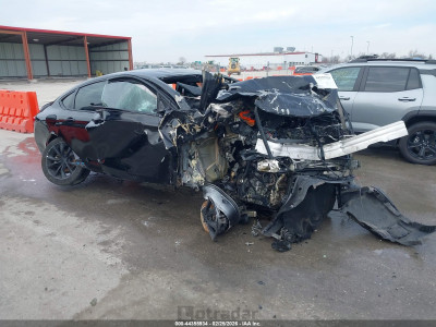 Chrysler 200 2015 1C3CCCBG3FN638825