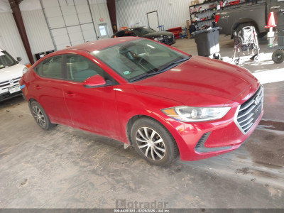 Hyundai Elantra 2018 5NPD74LF5JH357375
