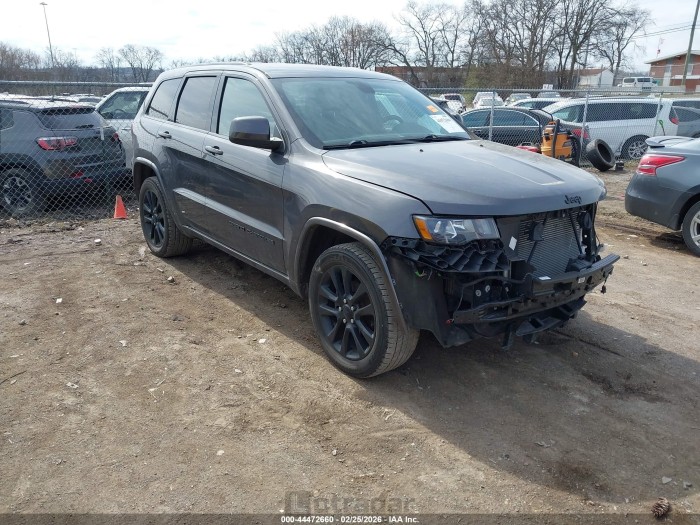 Jeep Grand cherokee 2017 VIN 1C4RJFAG1HC904078