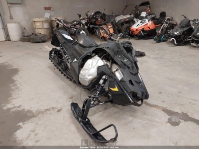 Polaris  2020 VIN SN1EFS8R9MC342227