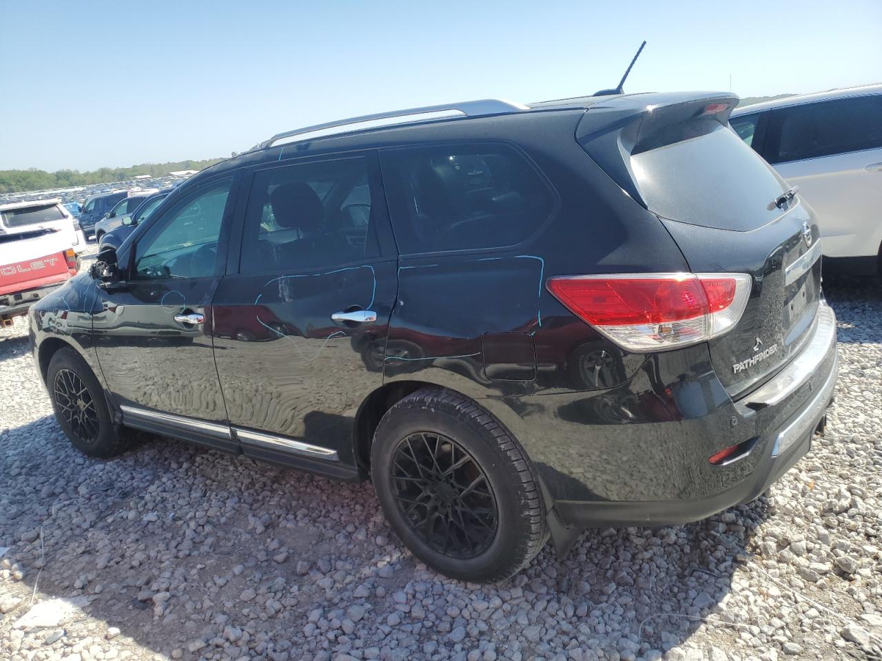 NISSAN PATHFINDER 2015 VIN 5N1AR2MM4FC665666 фото 2