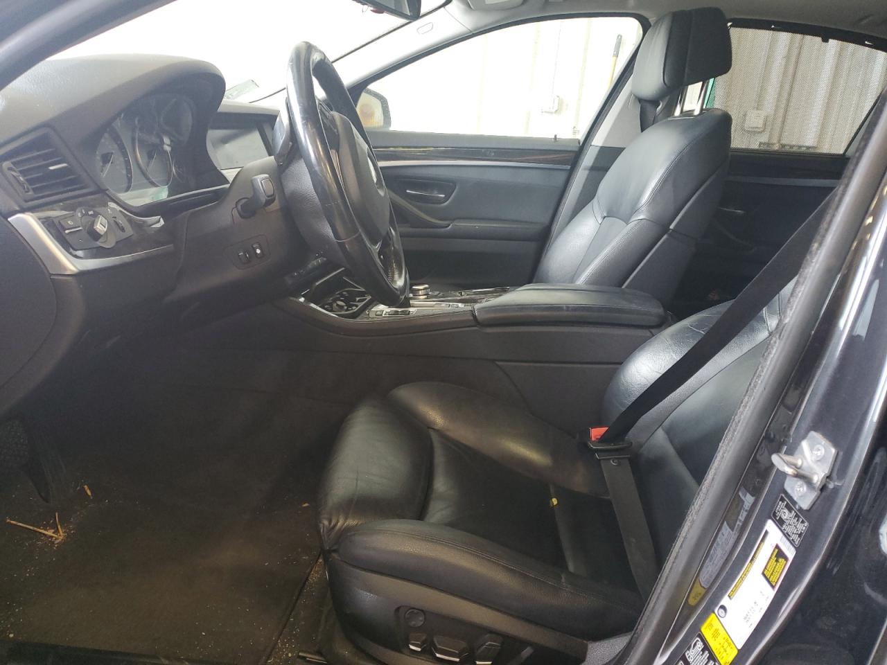 BMW 5 SERIES 2011 VIN WBAFU9C53BC784392 фото 7