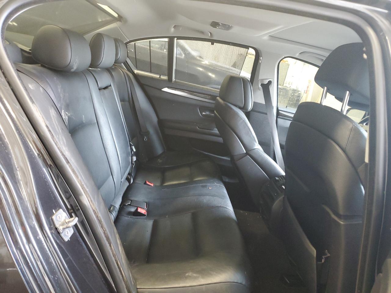 BMW 5 SERIES 2011 VIN WBAFU9C53BC784392 фото 10
