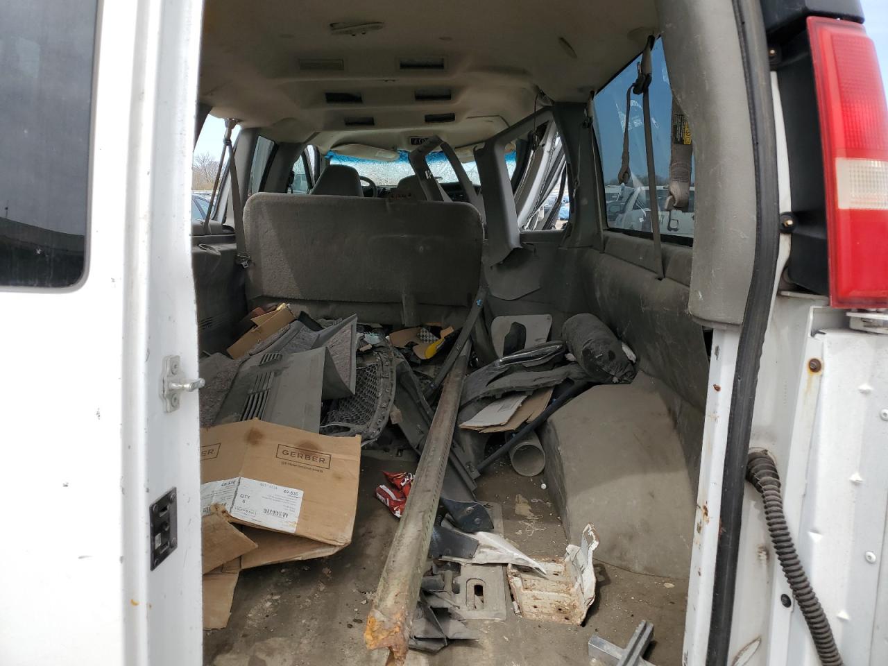 CHEVROLET EXPRESS 2007 VIN 1GAHG39U971208137 фото 10
