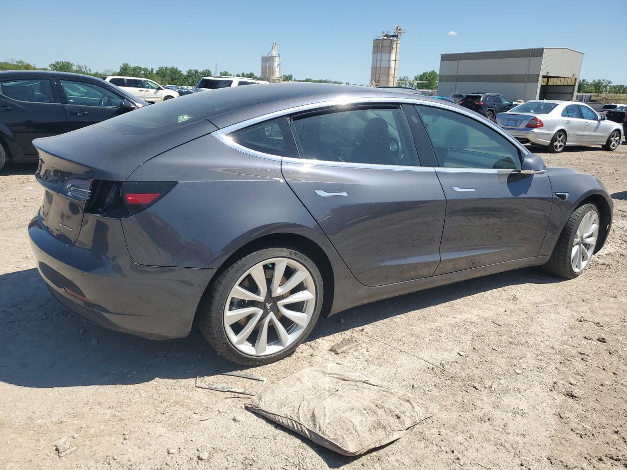 TESLA MODEL 3 2018 VIN 5YJ3E1EB4JF116531 фото 3