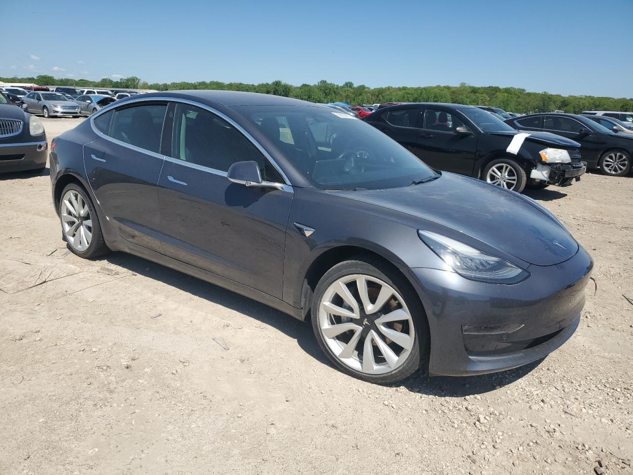 TESLA MODEL 3 2018 VIN 5YJ3E1EB4JF116531 фото 4