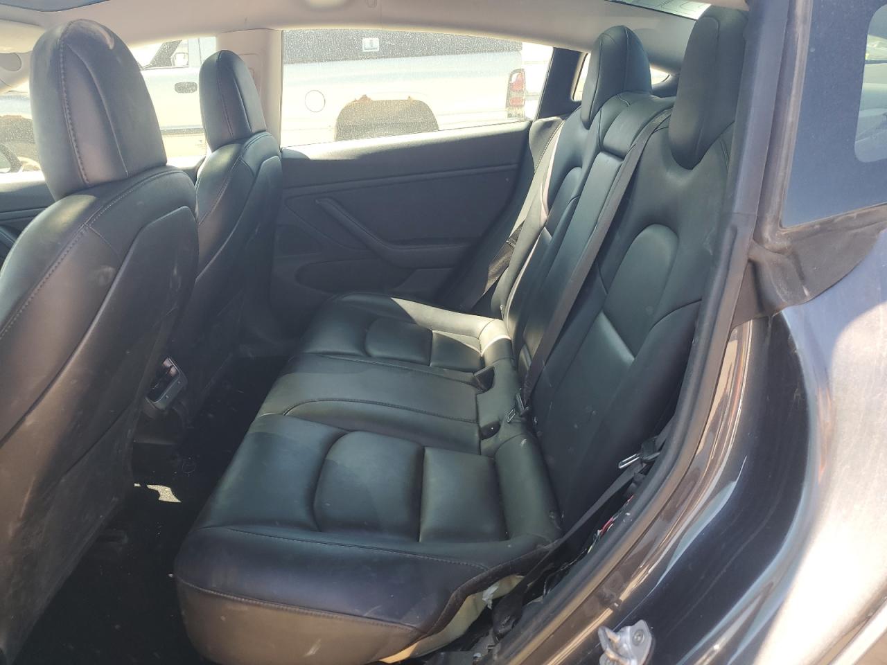 TESLA MODEL 3 2018 VIN 5YJ3E1EB4JF116531 фото 10