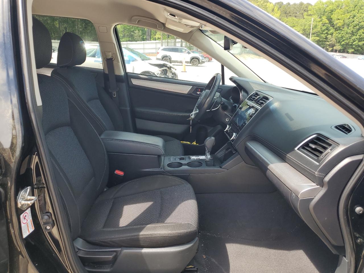 SUBARU OUTBACK 2018 VIN 4S4BSAFC9J3326952 фото 7