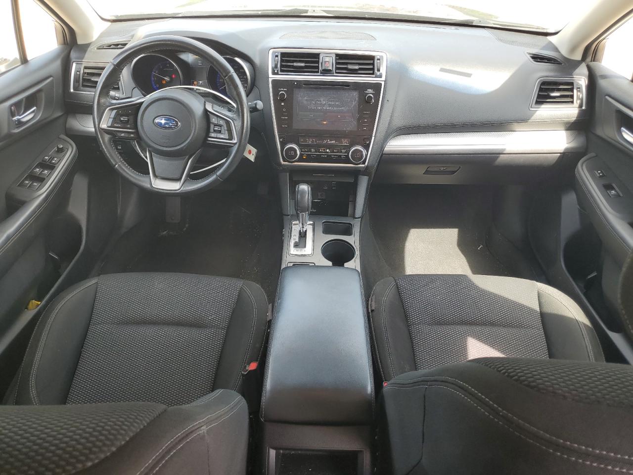 SUBARU OUTBACK 2018 VIN 4S4BSAFC9J3326952 фото 8