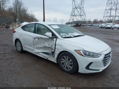 Hyundai Elantra 2018 5NPD74LF8JH269145