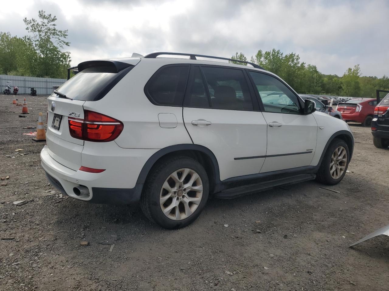 BMW X5 2011 VIN 5UXZV4C55BL407318 фото 3