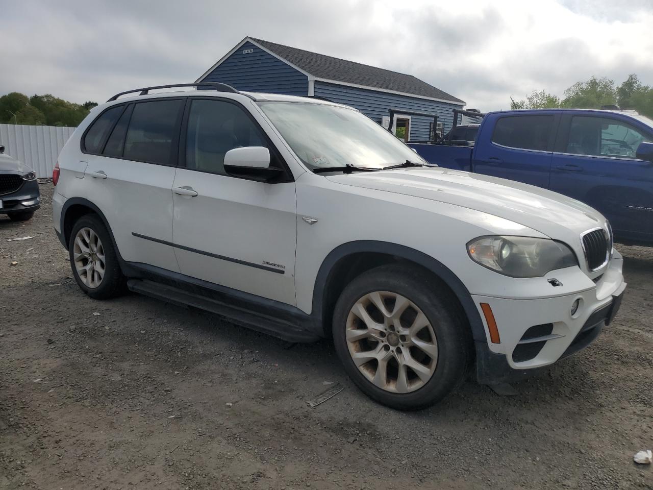 BMW X5 2011 VIN 5UXZV4C55BL407318 фото 4