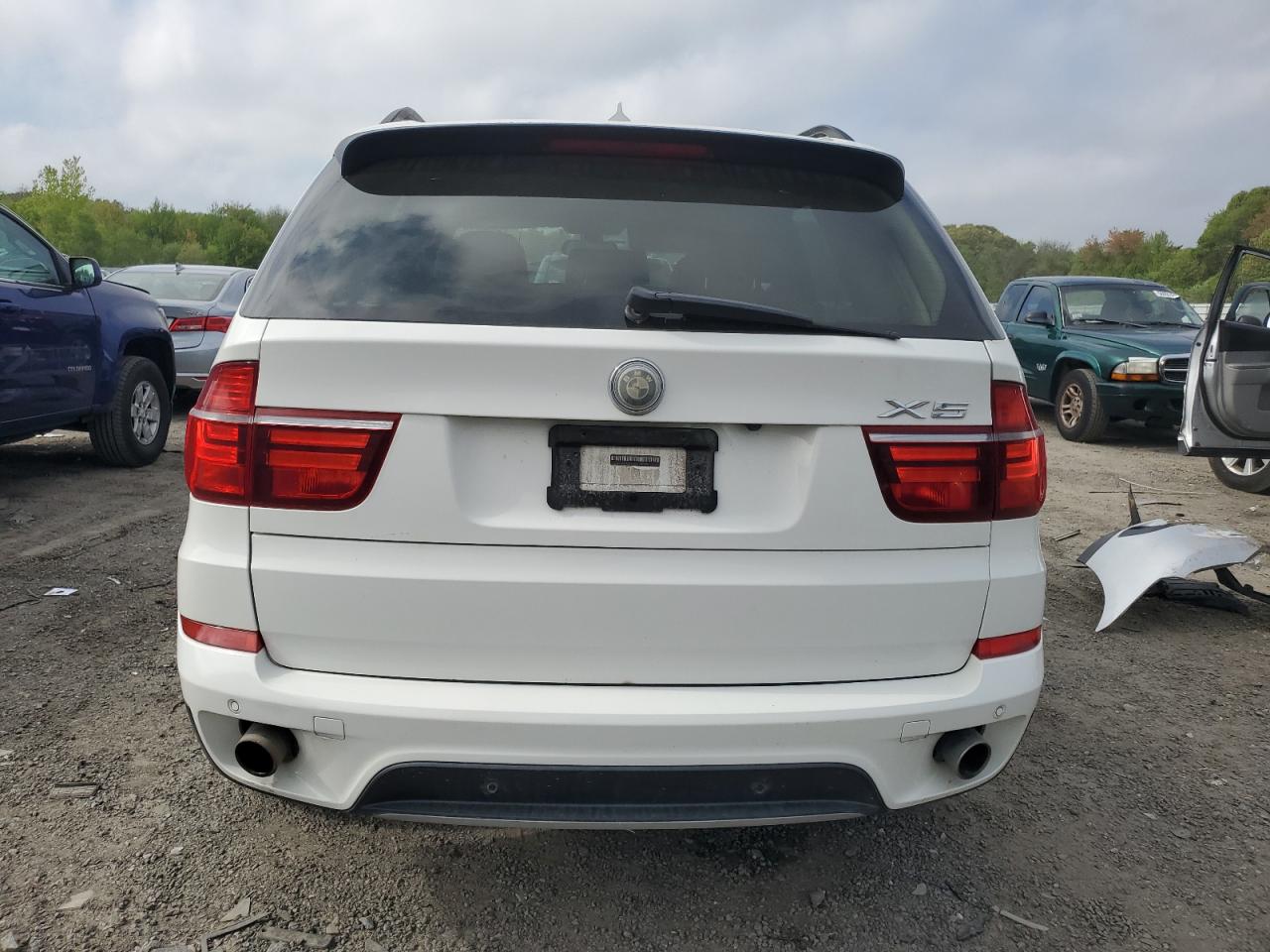 BMW X5 2011 VIN 5UXZV4C55BL407318 фото 6