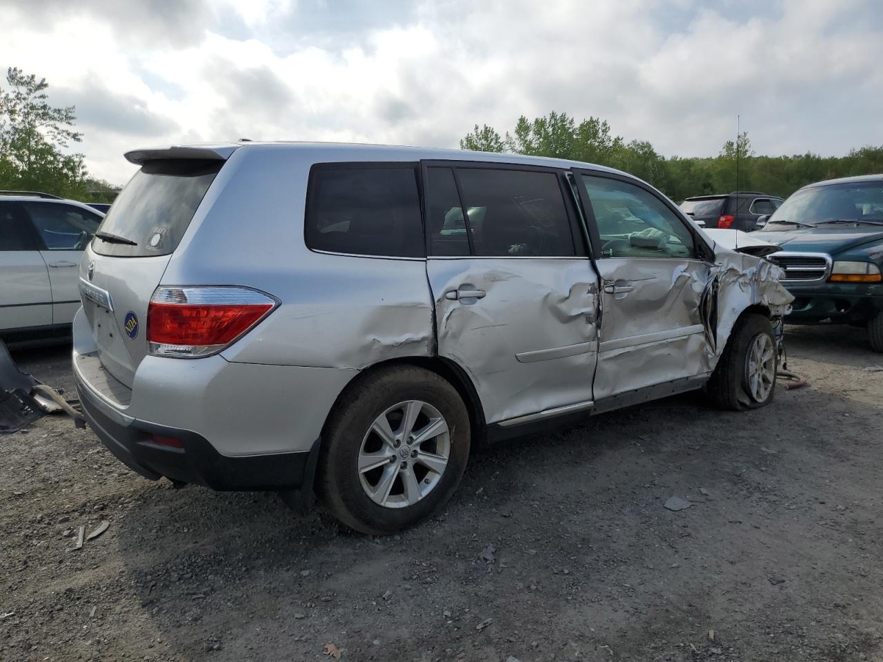 TOYOTA HIGHLANDER 2011 VIN 5TDZK3EH7BS047754 фото 3