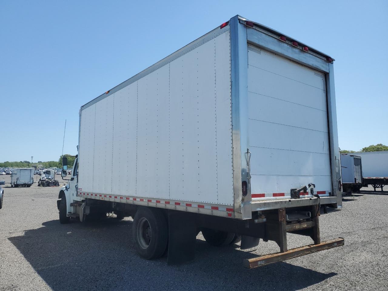 FREIGHTLINER ALL OTHER 2017 VIN 3ALACWDT1HDJF6487 фото 3