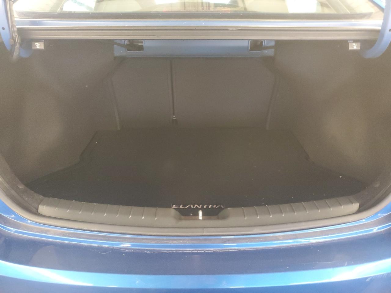 HYUNDAI ELANTRA 2017 VIN 5NPD74LF8HH087679 фото 15