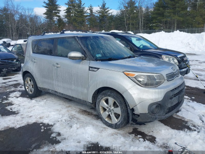 Kia Soul 2018 KNDJN2A24J7565569