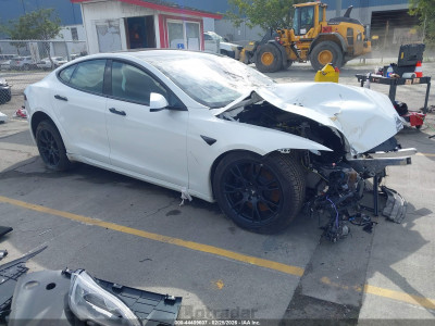 Tesla Model s 2021 5YJSA1E57MF447450