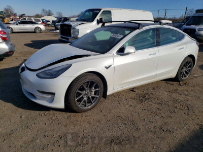Tesla Model 3 2018 5YJ3E1EB7JF135543
