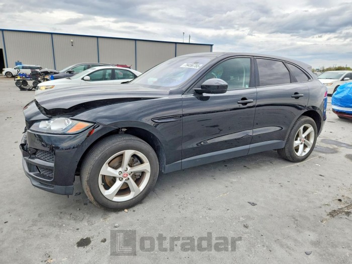 Jaguar F-pace 2017 VIN SADCJ2BV4HA066589