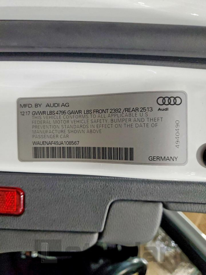 Audi A4 2018 VIN WAUENAF49JA108567
