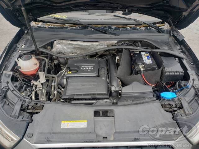 AUDI Q3 2018 VIN 99ABJ68U2J4001158 фото 7