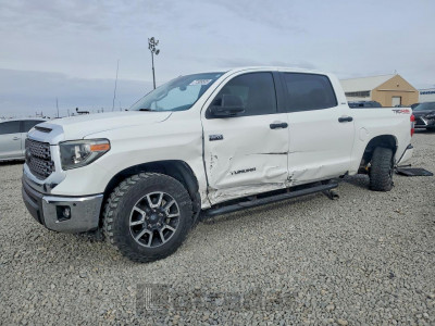 Toyota Tundra 2018 5TFDY5F18JX758975