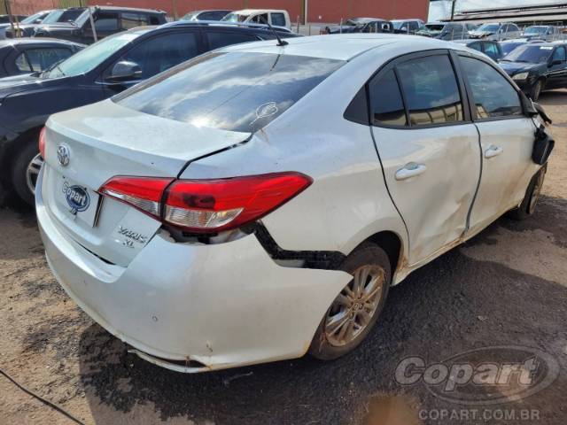 TOYOTA YARIS SEDA 2021 VIN 9BRBC9F37M8119346 фото 4