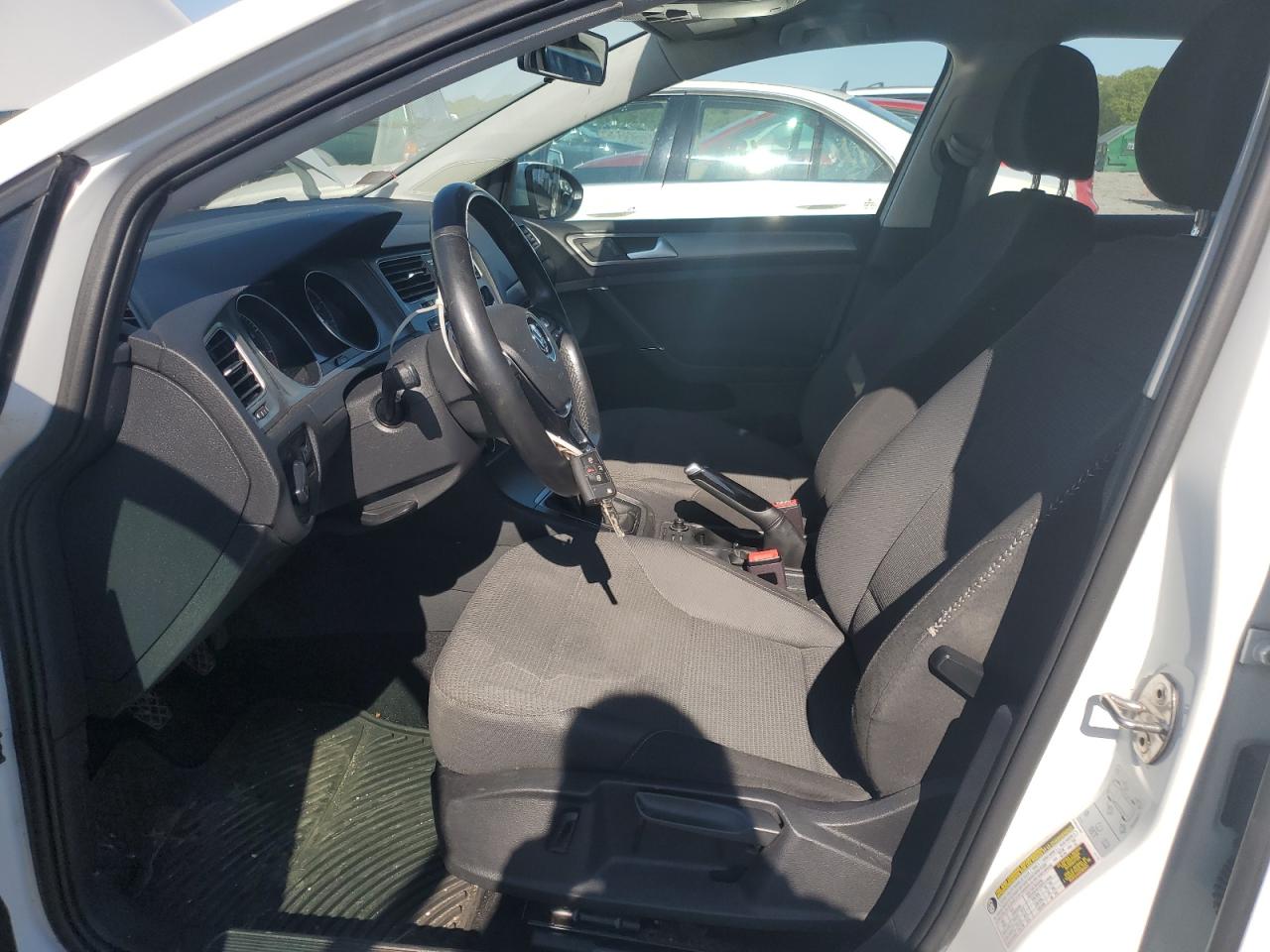 VOLKSWAGEN GOLF 2017 VIN 3VWA17AU0HM541843 фото 7