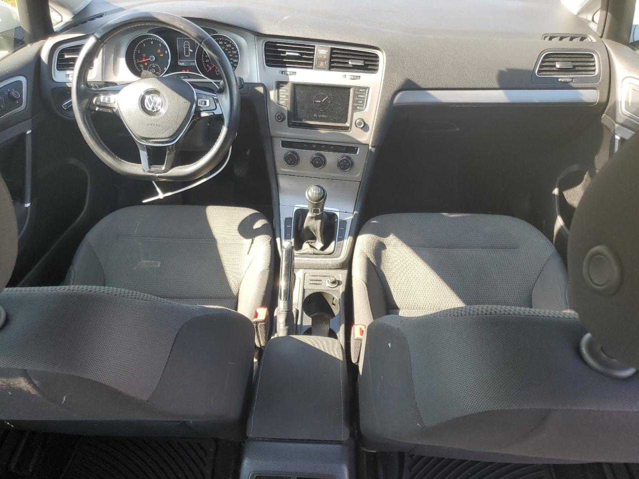 VOLKSWAGEN GOLF 2017 VIN 3VWA17AU0HM541843 фото 8