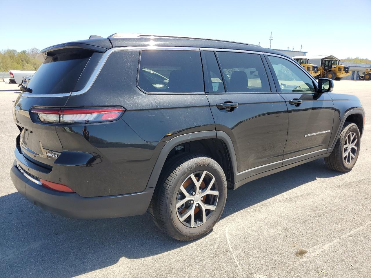 JEEP GRAND CHER 2024 VIN 1C4RJKBG2R8605341 фото 3