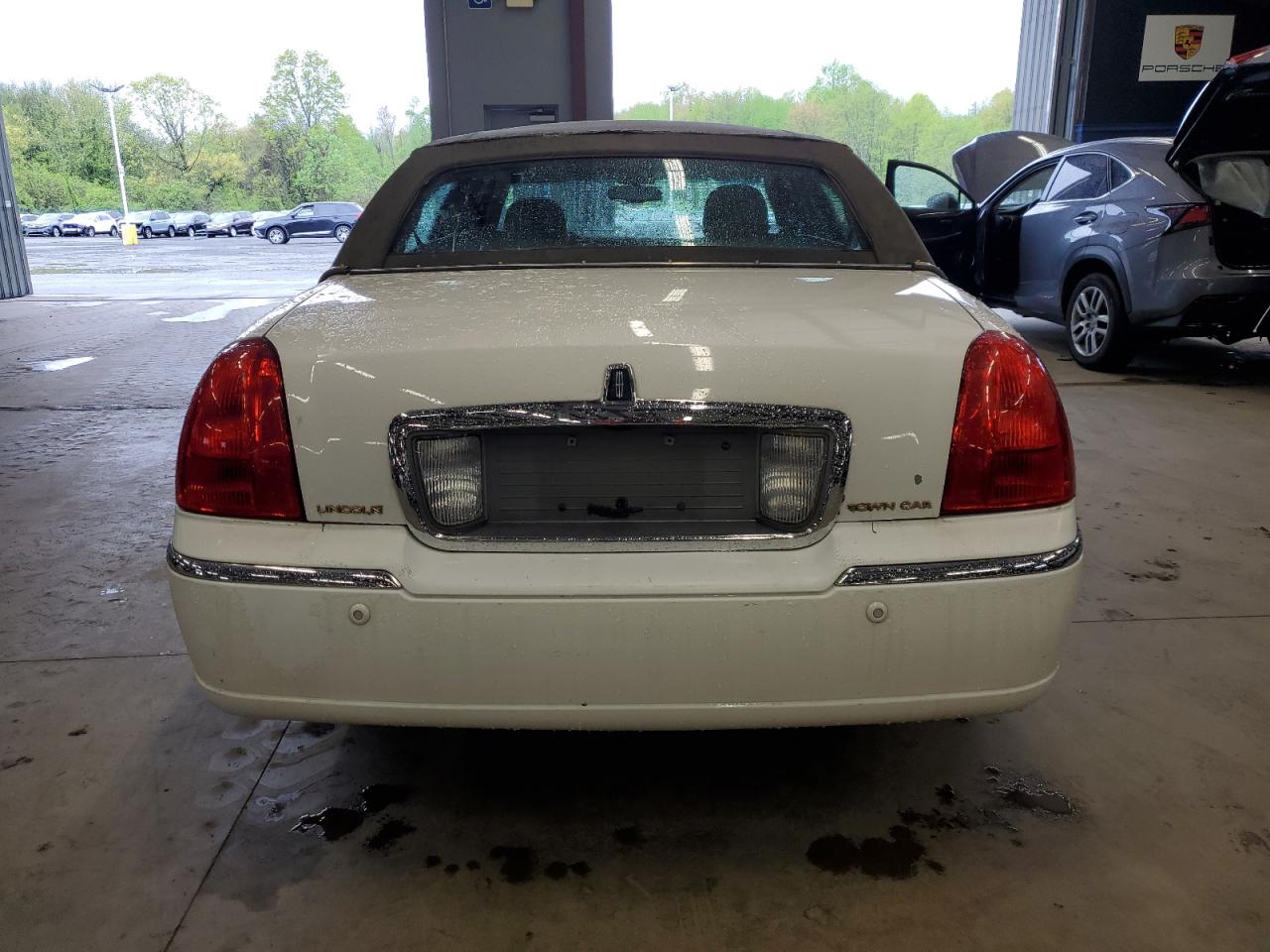 LINCOLN TOWNCAR 2005 VIN 1LNHM81WX5Y606872 фото 6