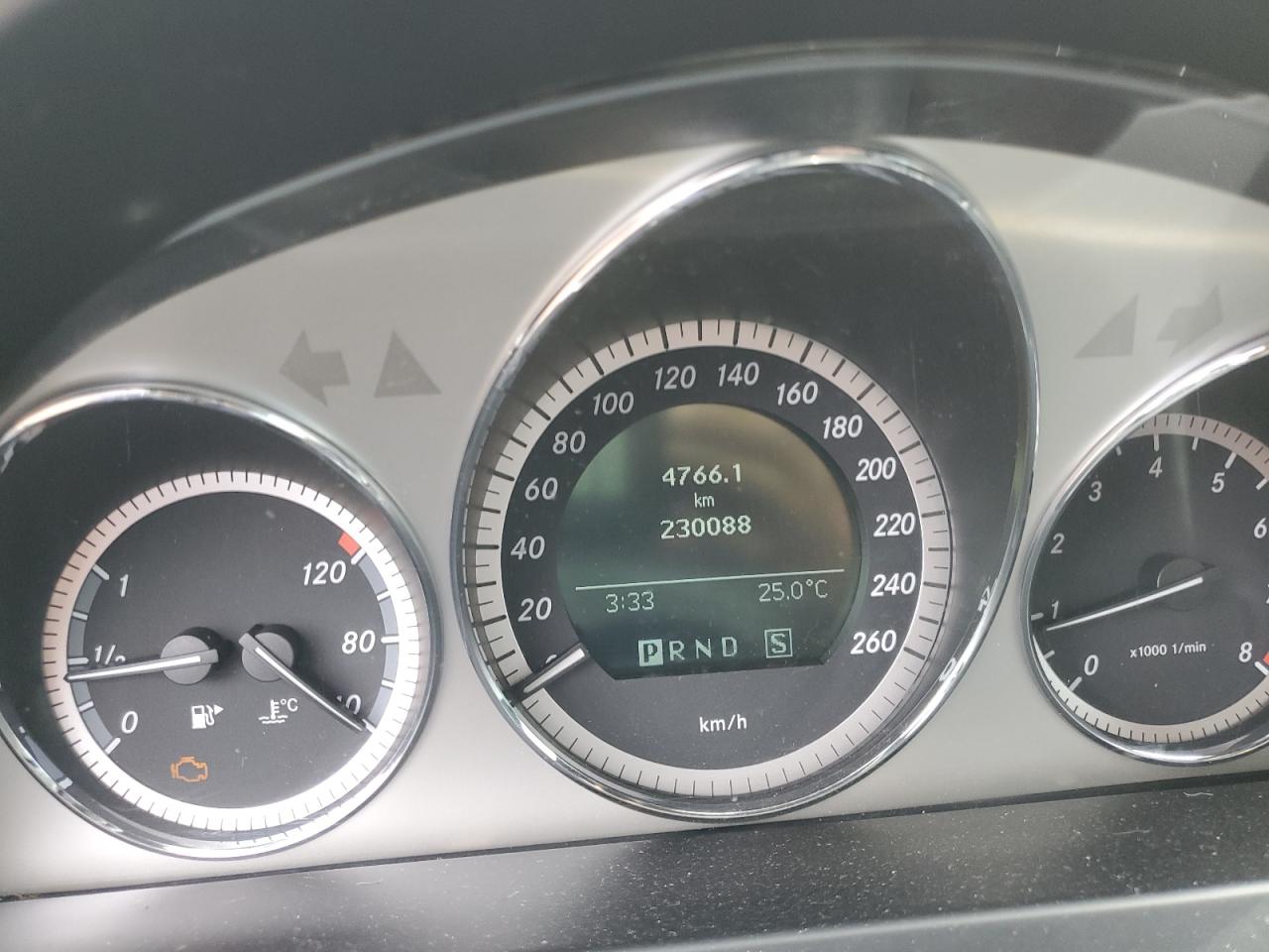 MERCEDES-BENZ C-CLASS 2009 VIN WDDGF87XX9F325611 фото 9