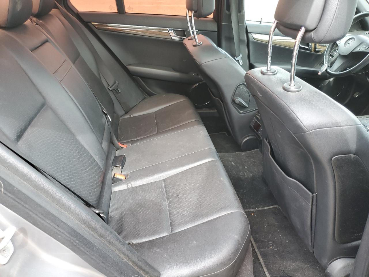 MERCEDES-BENZ C-CLASS 2009 VIN WDDGF87XX9F325611 фото 10