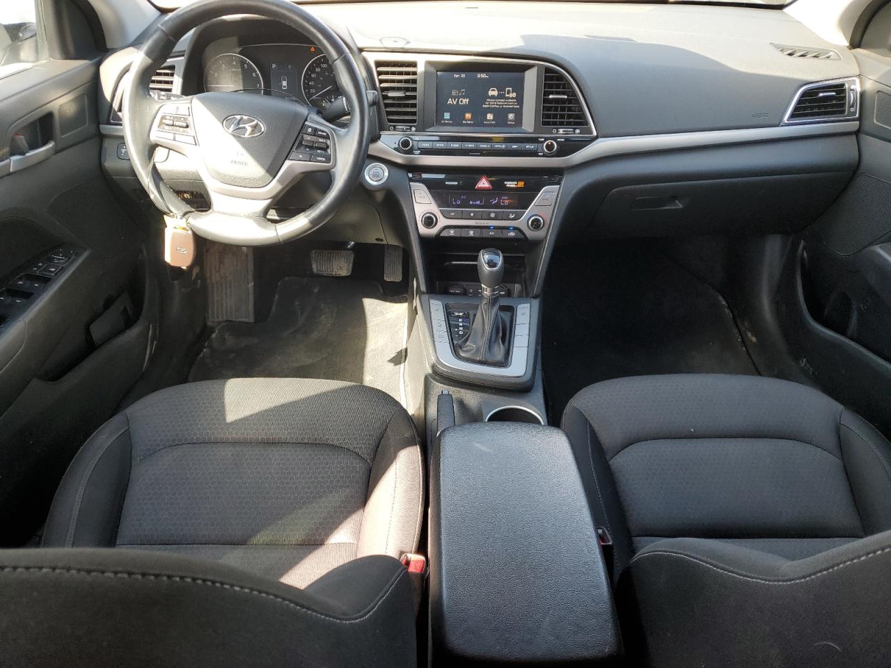 HYUNDAI ELANTRA 2017 VIN KMHD84LF6HU270433 фото 8