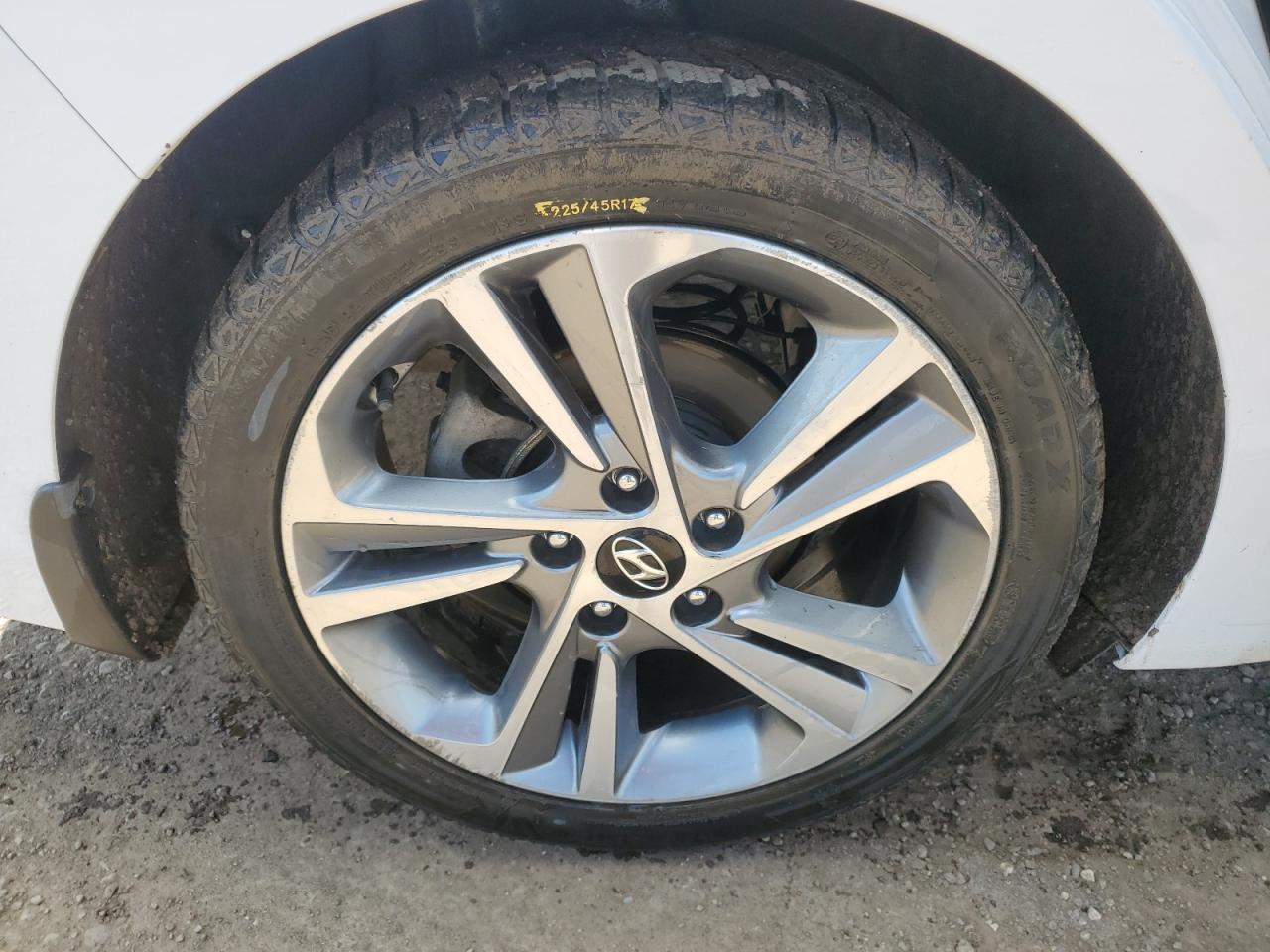 HYUNDAI ELANTRA 2017 VIN KMHD84LF6HU270433 фото 16