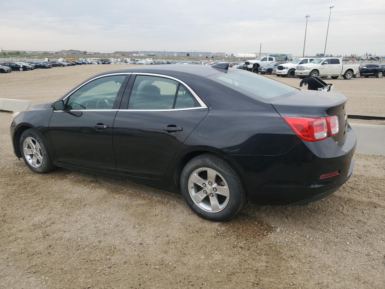 CHEVROLET MALIBU 2015 VIN 1G11C5SL6FF315481 фото 2