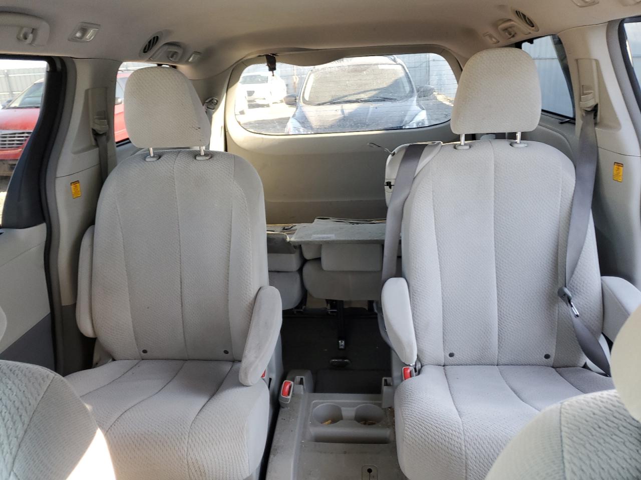TOYOTA All Models 2011 VIN 5TDKK3DC5BS152266 фото 10
