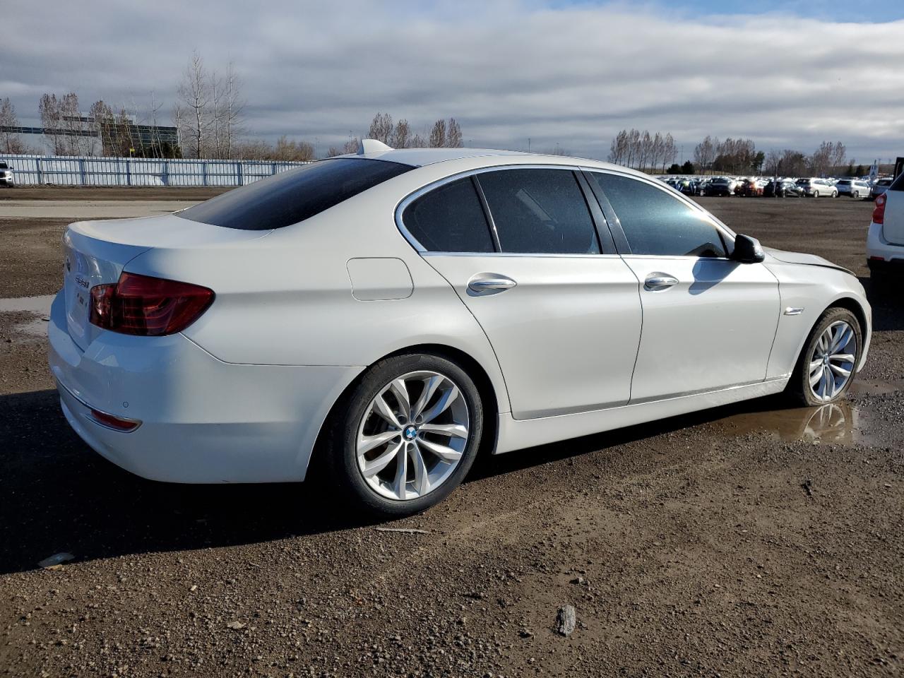 BMW 5 SERIES 2016 VIN WBA5A7C58GG151427 фото 3