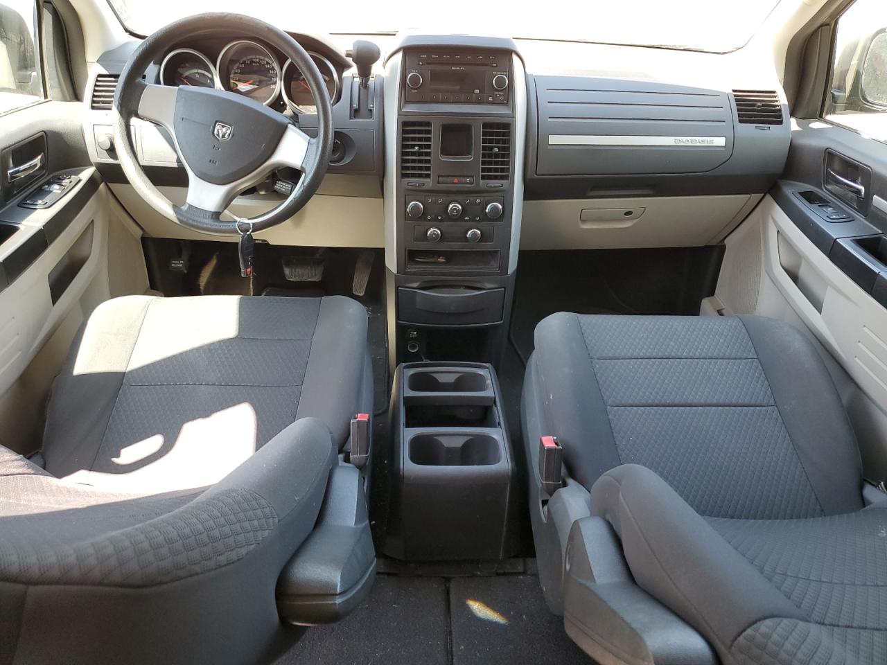 DODGE CARAVAN 2010 VIN 2D4RN4DE2AR382435 фото 8