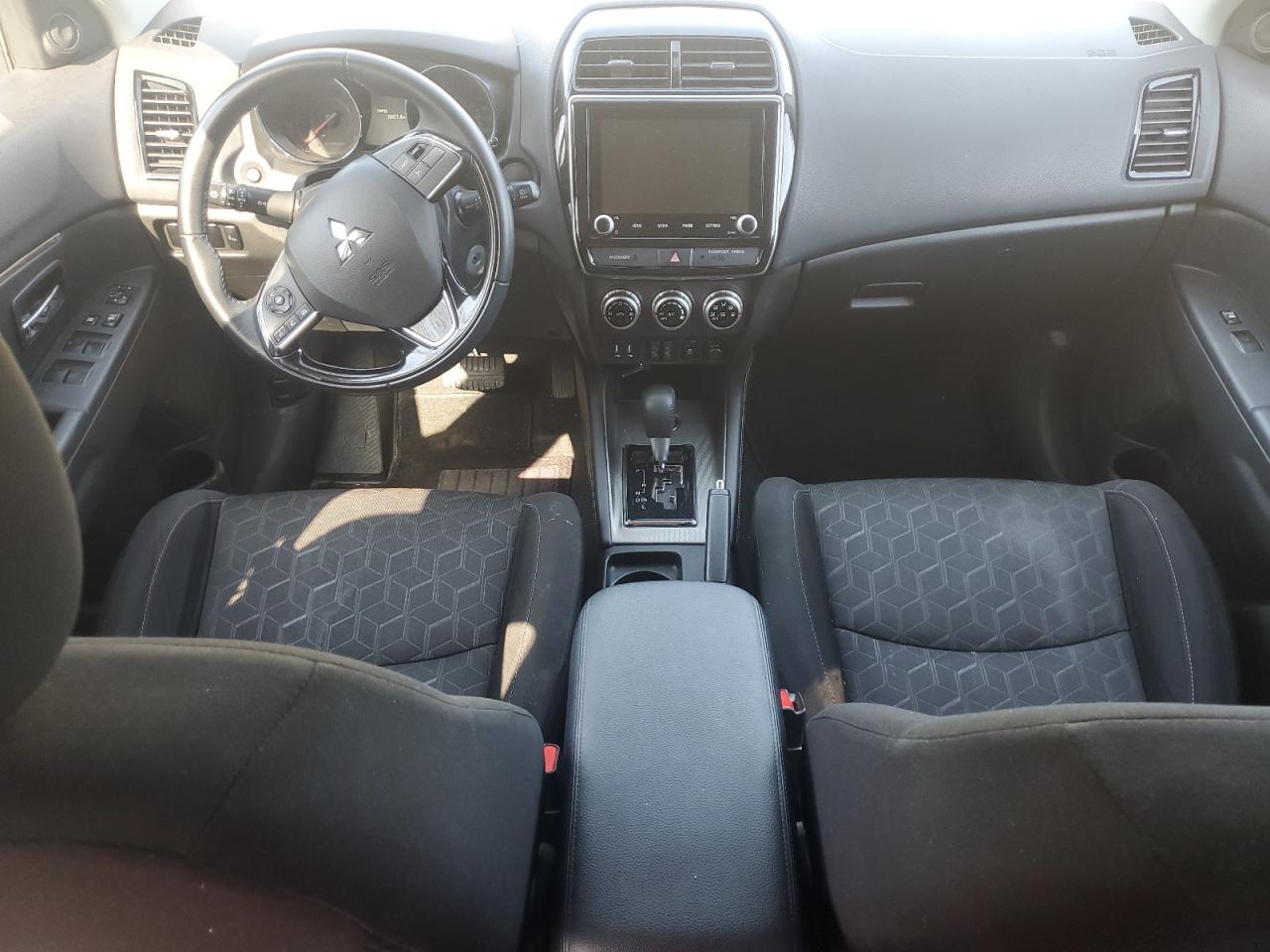 MITSUBISHI OUTLANDER 2021 VIN JA4AJVAW3MU602210 фото 8