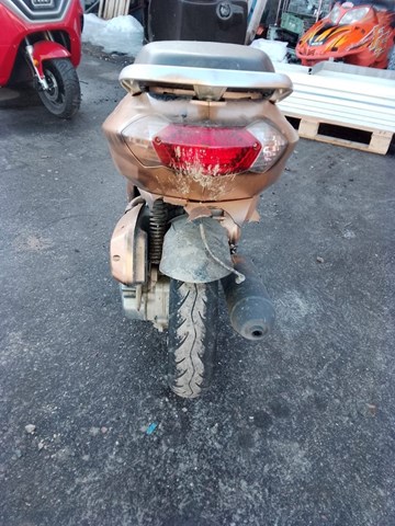 Peugeot 50 2019 VIN VGAK1AAJA0J017747 фото 9