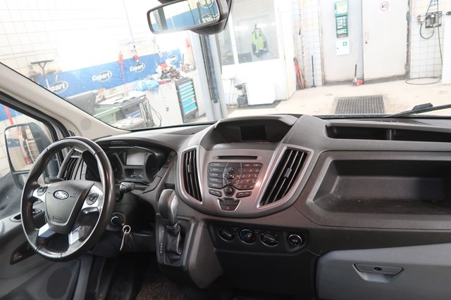 Ford TRANSIT 2019 VIN WF0XXXTTGXJG14846 фото 9