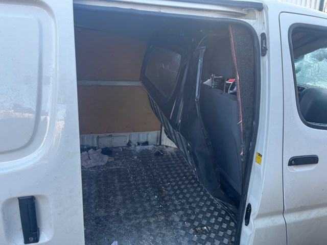 Toyota HIACE 2010 VIN JT121JK2800025524 фото 6